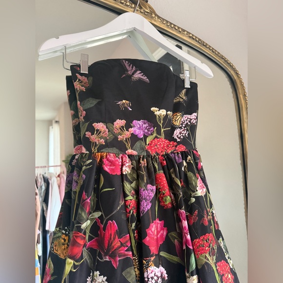 Alice + Olivia Asha Floral Strapless Minidress in Secret Garden - Picture 8 of 13
